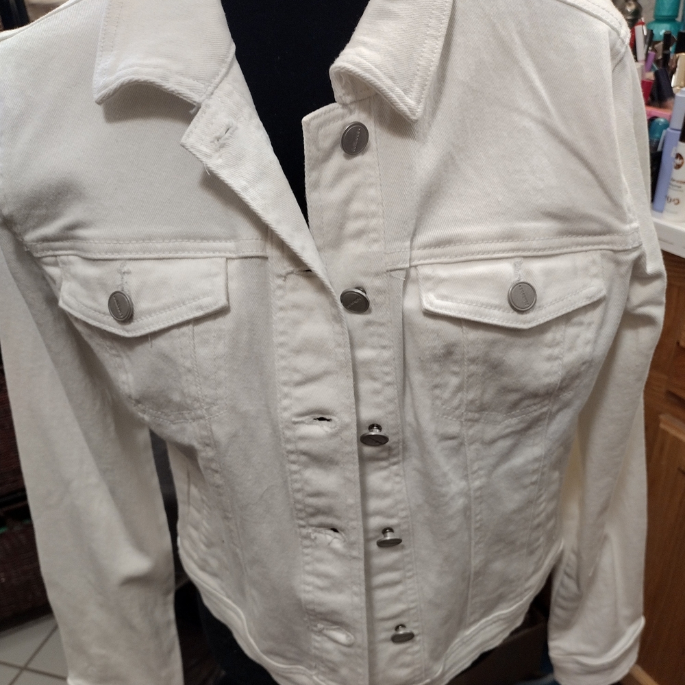 Dollhouse Vintage White Denim Trucker Jacket/ SZ Large/ See Description